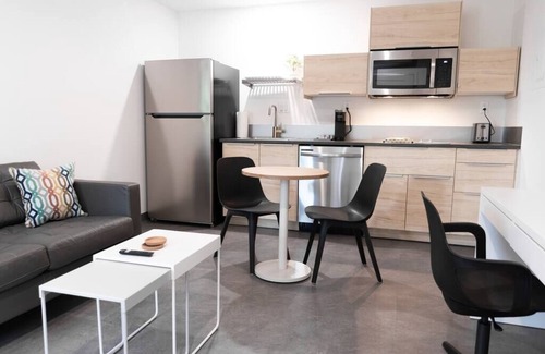 Norfolk Apartment | The Rosalie Suite 2, Steps from Norfolk's Hospitals