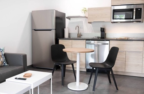 Norfolk Apartment | The Rosalie Suite 2, Steps from Norfolk's Hospitals