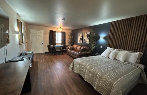 Coshocton Hotel | The Roscoe Boutique Motel