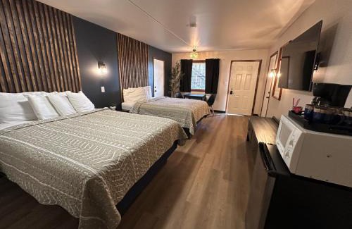 Coshocton Hotel | The Roscoe Boutique Motel