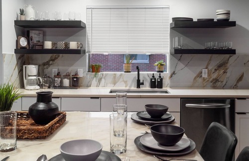 Greenfield House | The Rosie Roots - Cozy Pet Friendly House