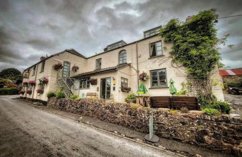 Withypool Hotel | The Royal Oak Inn