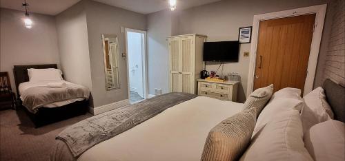 Giggleswick Hotel | The Royal Oak, Settle