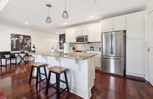 Fayetteville Condo | The Ruby - Condo on Dickson St - Walk to UofA