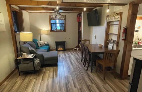 Ringgold Apartment | The Rustic Secret, tiny apartment, Basement
