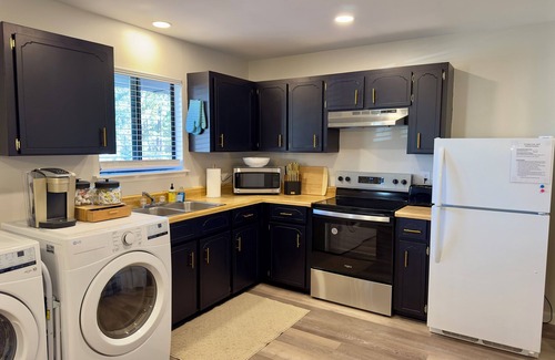 Kingsland Apartment | The Sailor's Suite