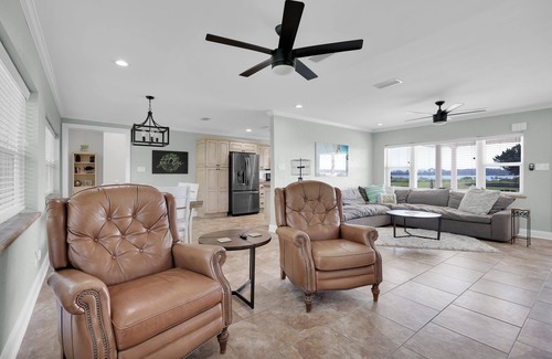 St. Augustine South House | The Salty Sailor, Waterfront Pool Home, Close to Downtown