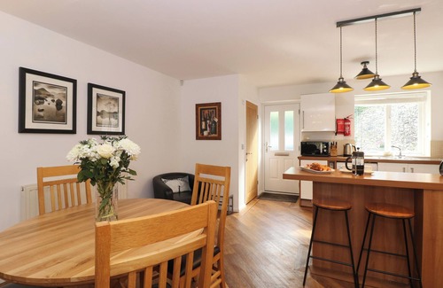 Windermere Cottage | THE SANCTUARY, family friendly, with a garden in Windermere