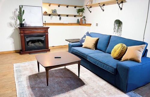 St. Robert Apartment | The Sapper Snug - Mins 2 FLW