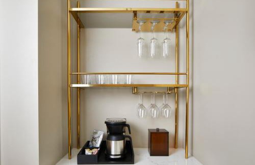 Rosemary District Hotel | The Sarasota Modern, a Tribute Portfolio Hotel