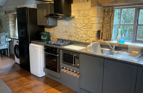 Beaminster Cottage | THE SAWMILL, pet friendly, country holiday cottage in Beaminster