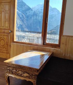 Jispa Hotel | The Shangbar