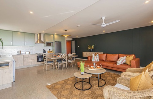 Langebaan Villa | The Shark Bay Private Villas