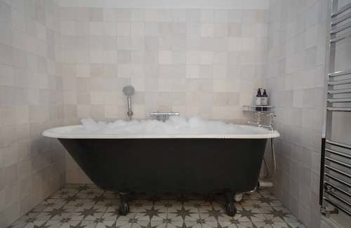 Grasmere Cabin | The Shepherd’s Hut is a charming retreat to relax after a day at the Lakes.