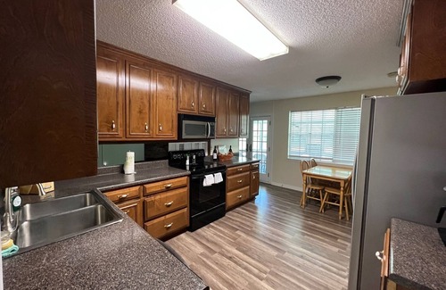 Albany House | The Shiloh Place