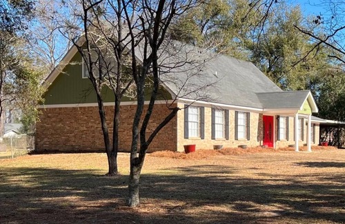 Albany House | The Shiloh Place