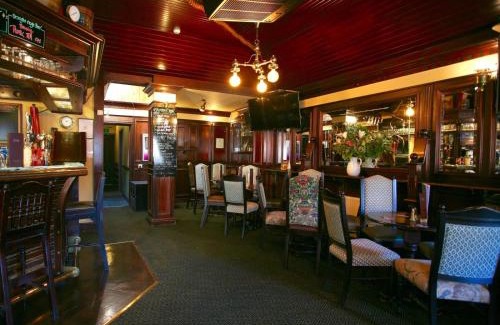 Chelmsford Hotel | The Ship