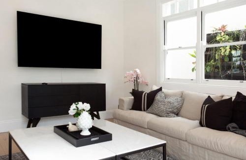 Rose Bay House | The Sienna Rose Bay