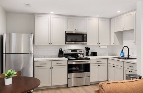 Morton Apartment | The Silo 4 - 1BD Cozy Retreat