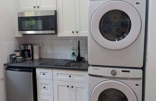 Southeast Raleigh Apartment | The Skulltimate Stay - Fire Pit & EV Charger!