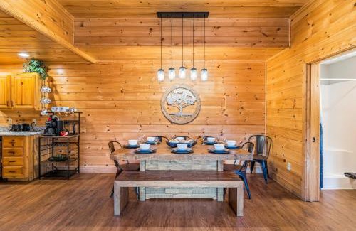 Pigeon Forge House | The Sly Fox - Recently Updated/Ideal PF Location