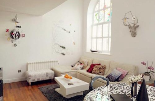 Enfield Lock Villa | The Small Arms Factory