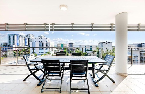 Darwin City Centre Apartment | 'The Smith' A Vibrant Poolside Balcony Haven