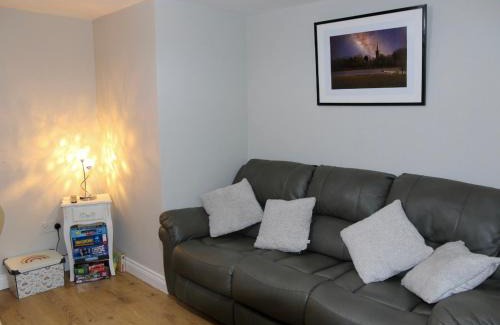 Toome Apartment | The Snug At Kingfisher Cottage