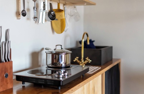 Arroyo Seco Apartment | The Sol Studio - 15min to Ski Valley