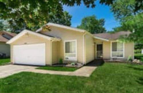 Columbus House | The Spacious Hilliard House