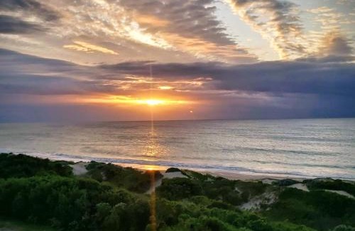 Aston Bay Apartment | The Sparrow's Nest Beach-Front Self-catering