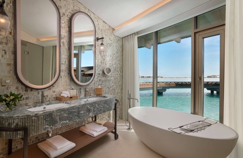 Saudi Arabia Resort | The St. Regis Red Sea Resort