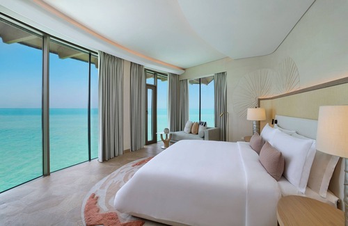 Saudi Arabia Resort | The St. Regis Red Sea Resort