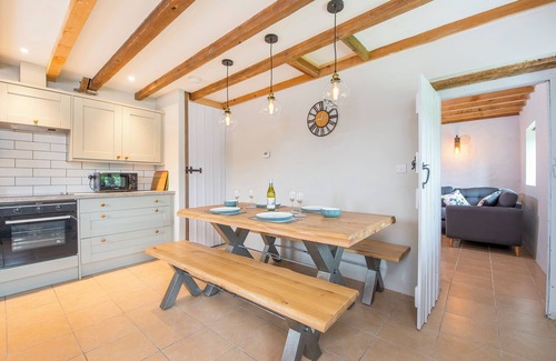 Castlemartin Cottage | The Stables and Bullpen, Holiday Cottage Castlemartin, Sleeps 6, 3 bedrooms, bathrooms