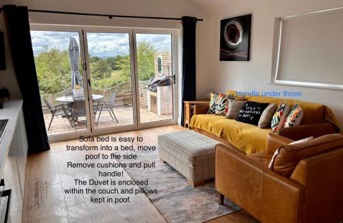 Rastrick House | The Stables at Lower Carr Barn