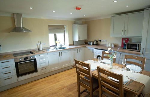 Lincoln House | The Stables