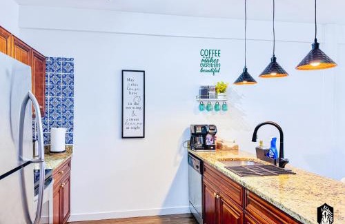 Downtown Memphis Apartment | The Stallion #302 - Modern 2BD Loft in Downtown with free parking