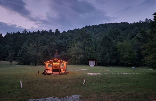 Suches Cabin | The Stargazer - Toccoa River Front Property with Private Pavilion