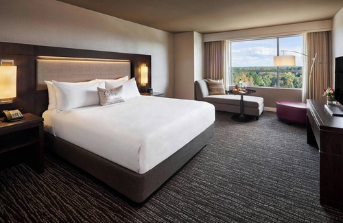 Southwest Raleigh Hotel | The StateView Hotel, Autograph Collection