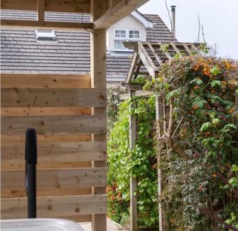 Castlerock Apartment | The Studio Castlerock with Hot Tub