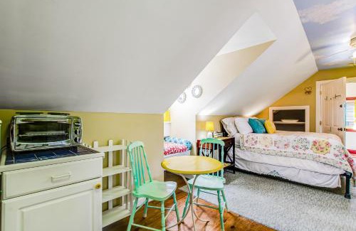 Beach Institute Hotel | The Studio On Taylor