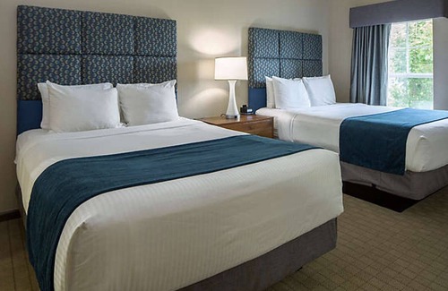 Hershey Resort | THE SUITES AT HERSHEY-A BLUEGREEN VACATION CLUB RESORT 2 BEDROOMS/2 BATHS UNIT