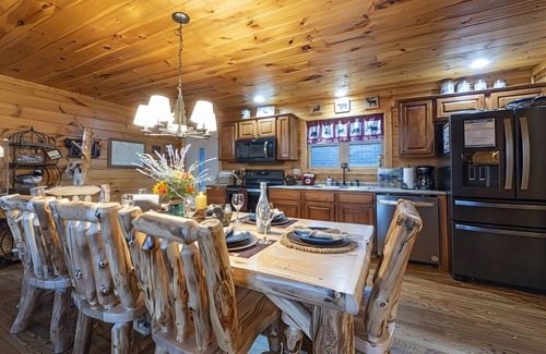 Sautee Nacoochee Cabin | The Summit - A Spacious Luxury Cabin w/Unbeatable Panoramic Views