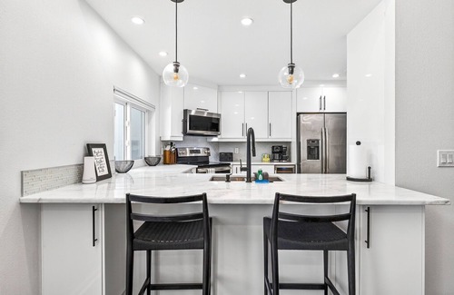 Greater Northdale House | The Sunhaus | Rest. Retreat. Renew.