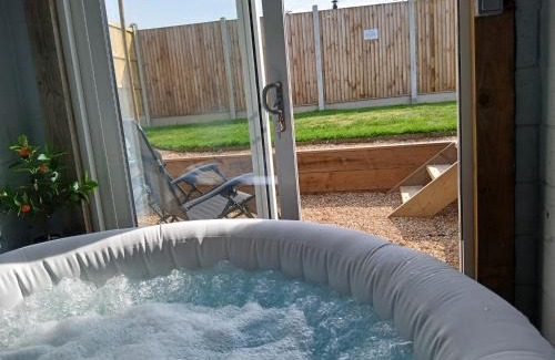 Ham Ski Chalet | The Sunset "with Lazy Spa"