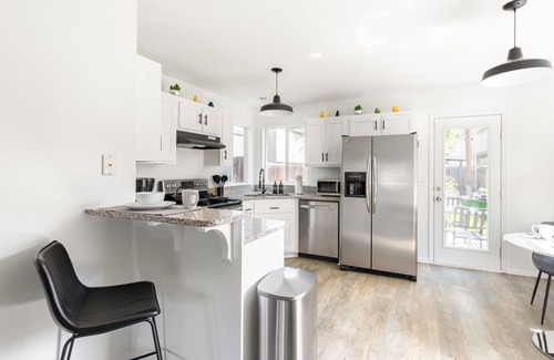 Boise Bench House | /The Tag House/5 minutes to BSU, airport, hiking and downtown