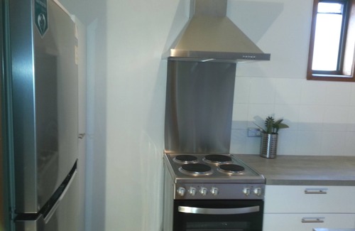 Bexley House | The Tardis2 - Huge Leafy Balcony BBQ