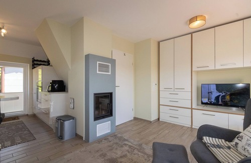 Hornum House | The thatched clinker house is located in the dunes of Hörnum