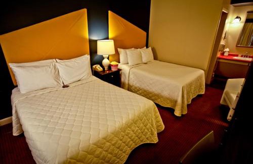 Yamacraw Village Hotel | The Thunderbird Inn