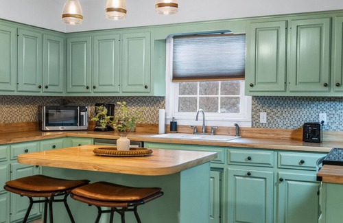 Bardstown House | "The Trailhead" - Beautiful Property in the Heart of Bardstown